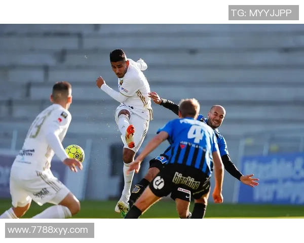 猛兽足球星带领球队崛起探索激情与荣耀的终极赛场之旅