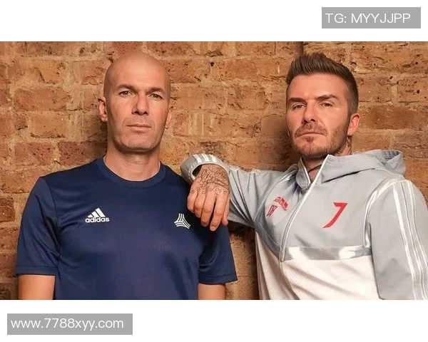 足球巨星携爱子温情亮相赛场父子同框瞬间感动无数球迷 足球巨星携爱子温情亮相赛场父子同框瞬间感动无数球迷